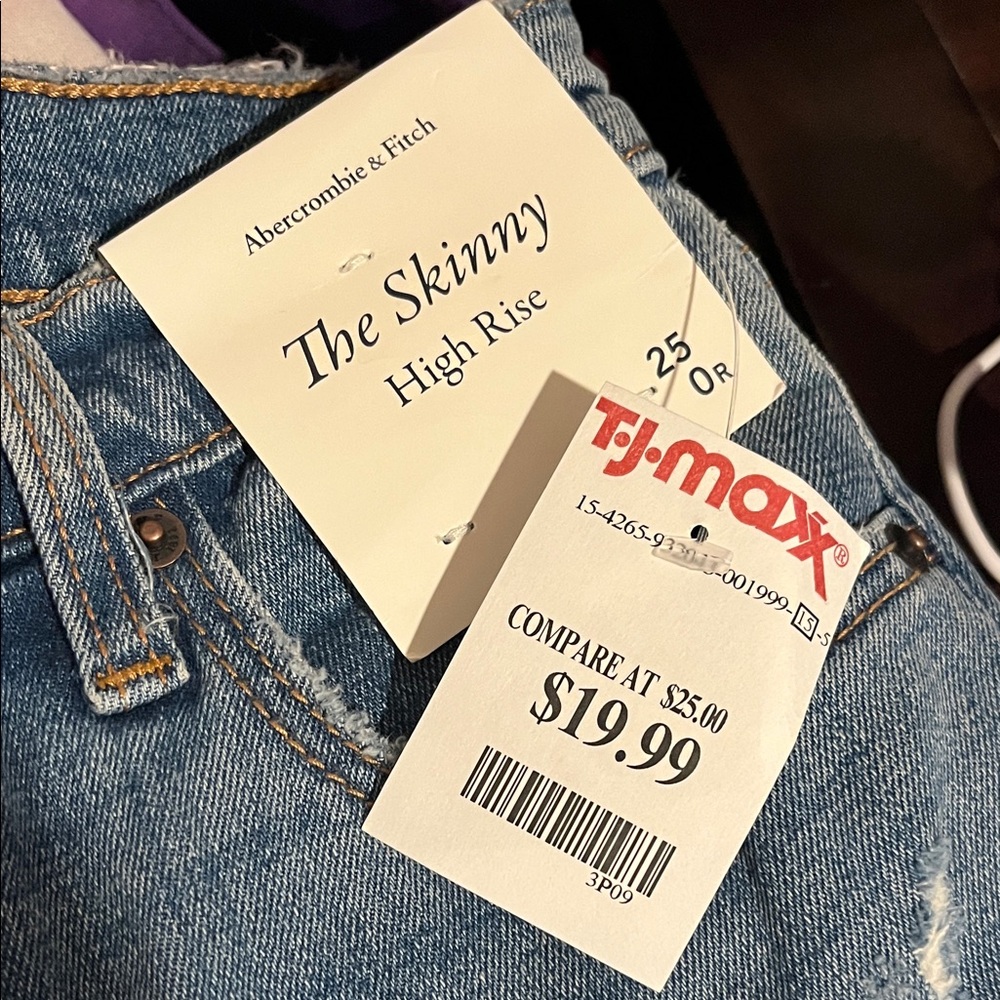 Abercrombie & Fitch Light Blue High Rise Jeans - Picture 5 of 5